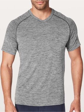 Like New Lululemon Metal Vent Tech Short Sleeve V Men's - Medium